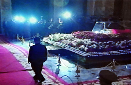 ສປປ ເກົາຫຼີ ເລີ່ມຕົ້ນພິທີງານສົບ ປະທານ Kim Jong Il